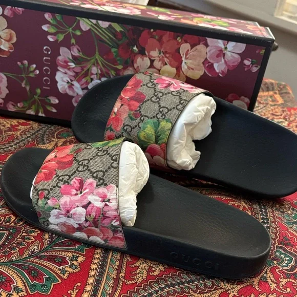 Gucci GG Blooms Supreme Floral Slide Sandals SZ 7/8 (32) - Picture 1 of 4